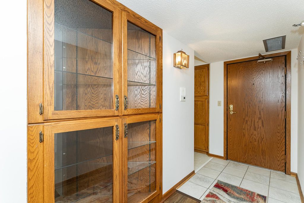 Photo of 121 14th Street NE #204, Rochester, MN 55906 (MLS # 7010847)