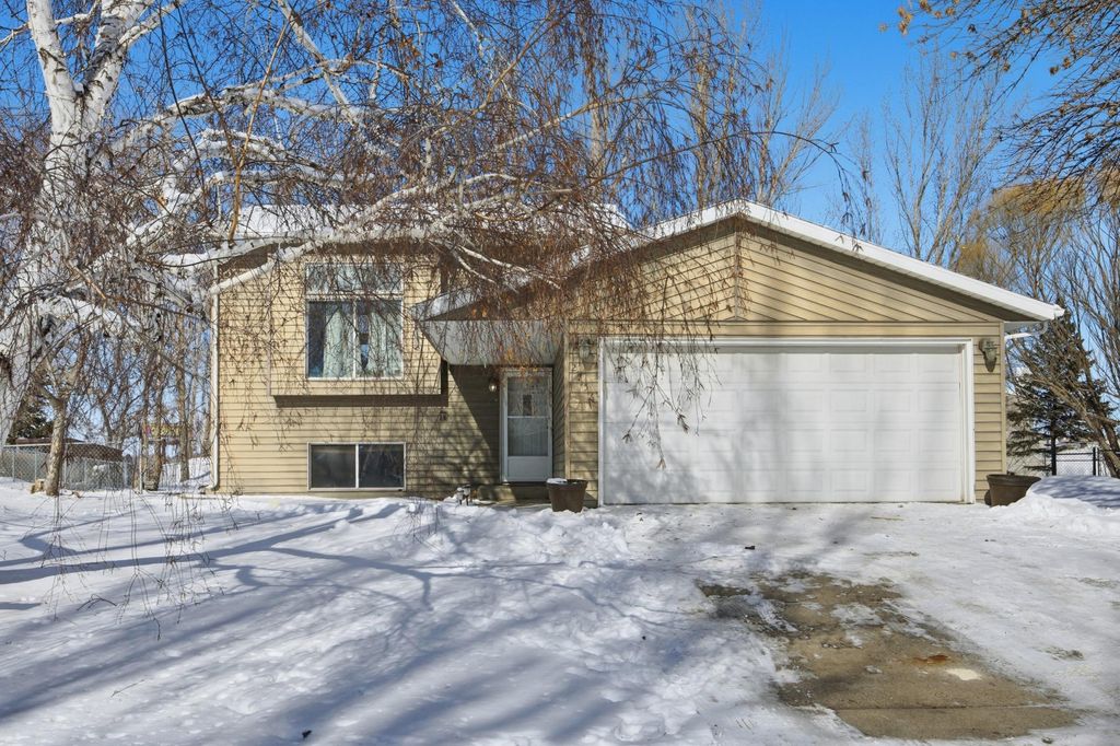 Photo of 2756 26th Street Circle S, Moorhead, MN 56560 (MLS # 7025753)