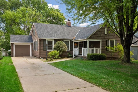 Photo of 3935 Joppa Avenue S, Saint Louis Park, MN 55416 (MLS # 7094825)