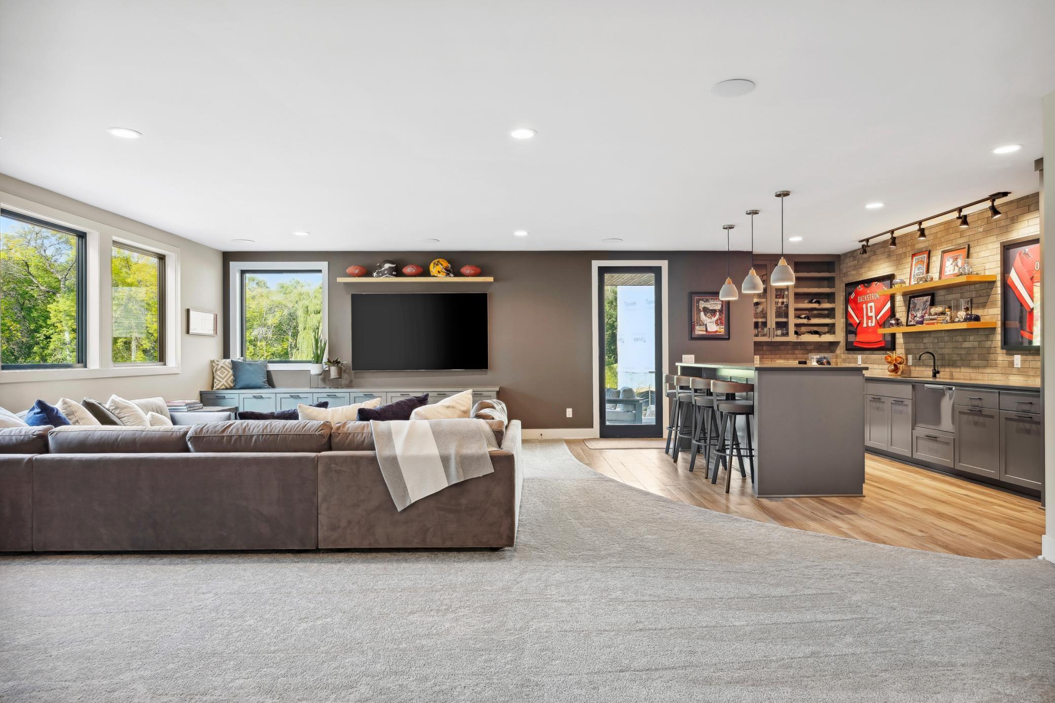 Wayzata, Minnesota, 55391, United States, 5 Bedrooms Bedrooms, ,5 BathroomsBathrooms,Residential,Active,2027774