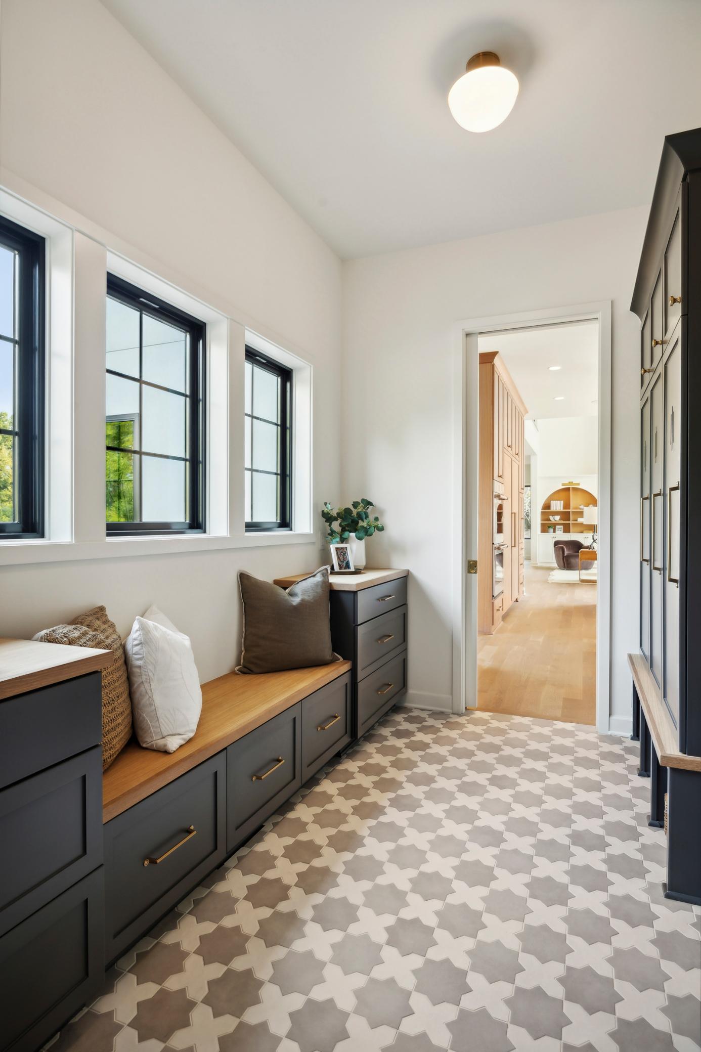Wayzata, Minnesota, 55391, United States, 5 Bedrooms Bedrooms, ,5 BathroomsBathrooms,Residential,Active,2027774