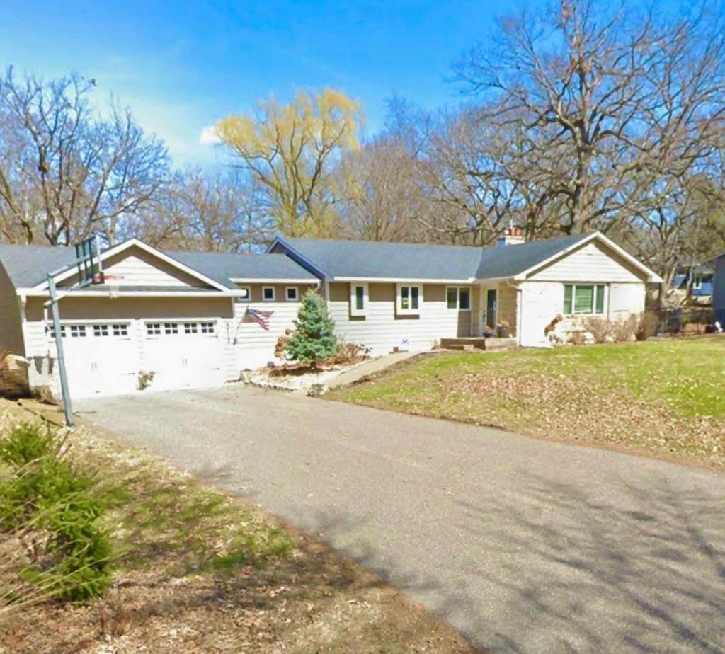 Photo of 4713 Fairhills Road W, Minnetonka, MN 55345 (MLS # 7021565)