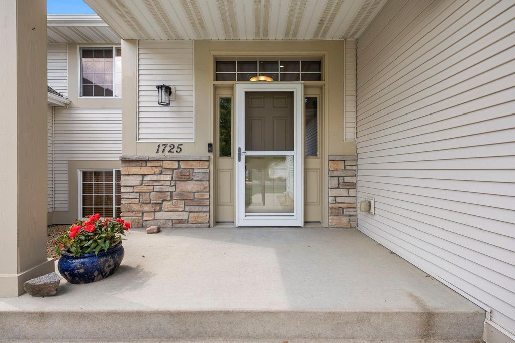 Photo of 1725 14th Court W, Hastings, MN 55033 (MLS # 7089396)