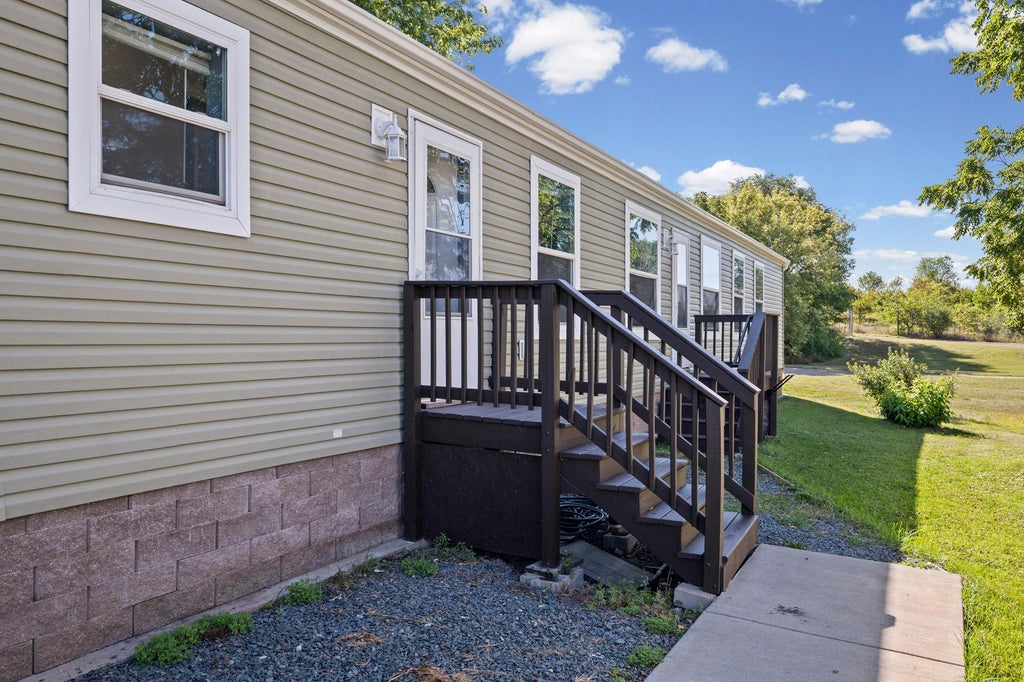 Photo of 327 Cimarron, Lake Elmo, MN 55042 (MLS # 7143109)
