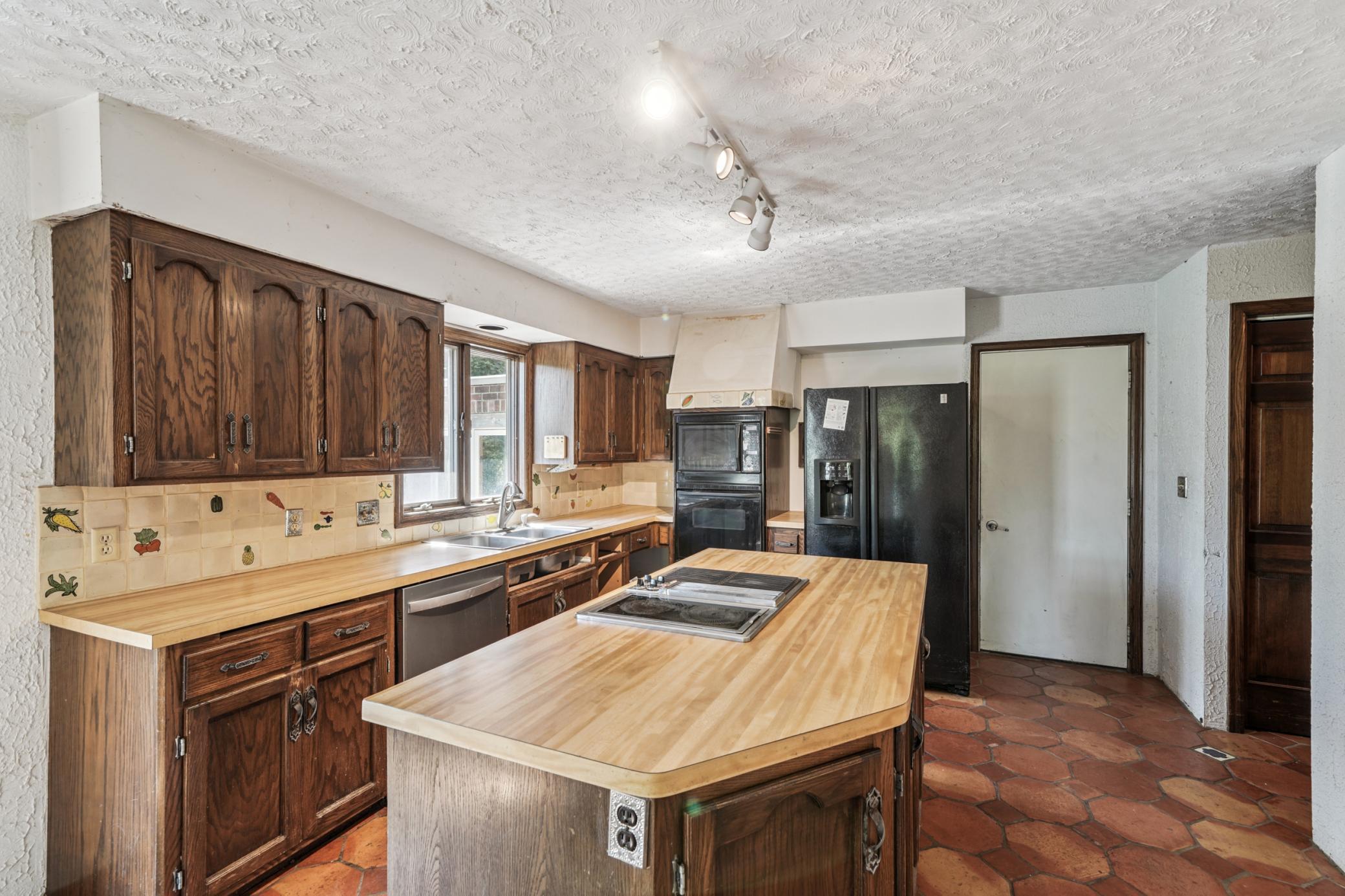 8409 Bayridge Circle