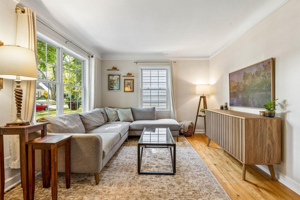 Photo of 2824 Idaho Avenue S, Saint Louis Park, MN 55426 (MLS # 7130705)