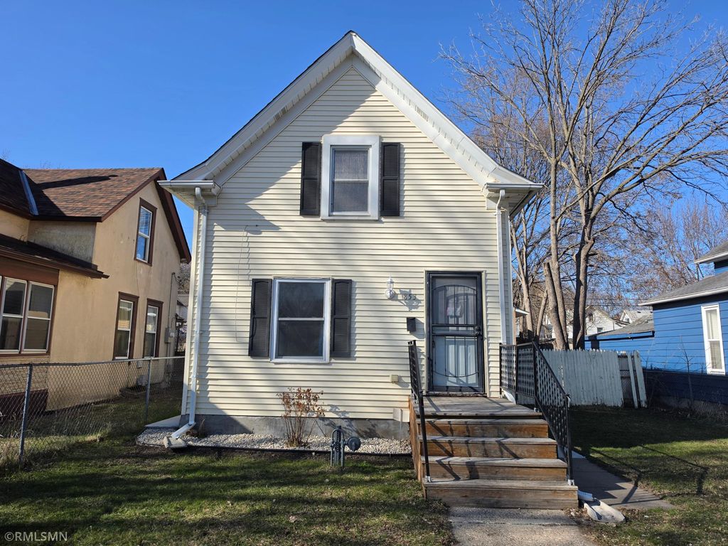 Photo of 853 Conway Street, Saint Paul, MN 55106 (MLS # 7050517)