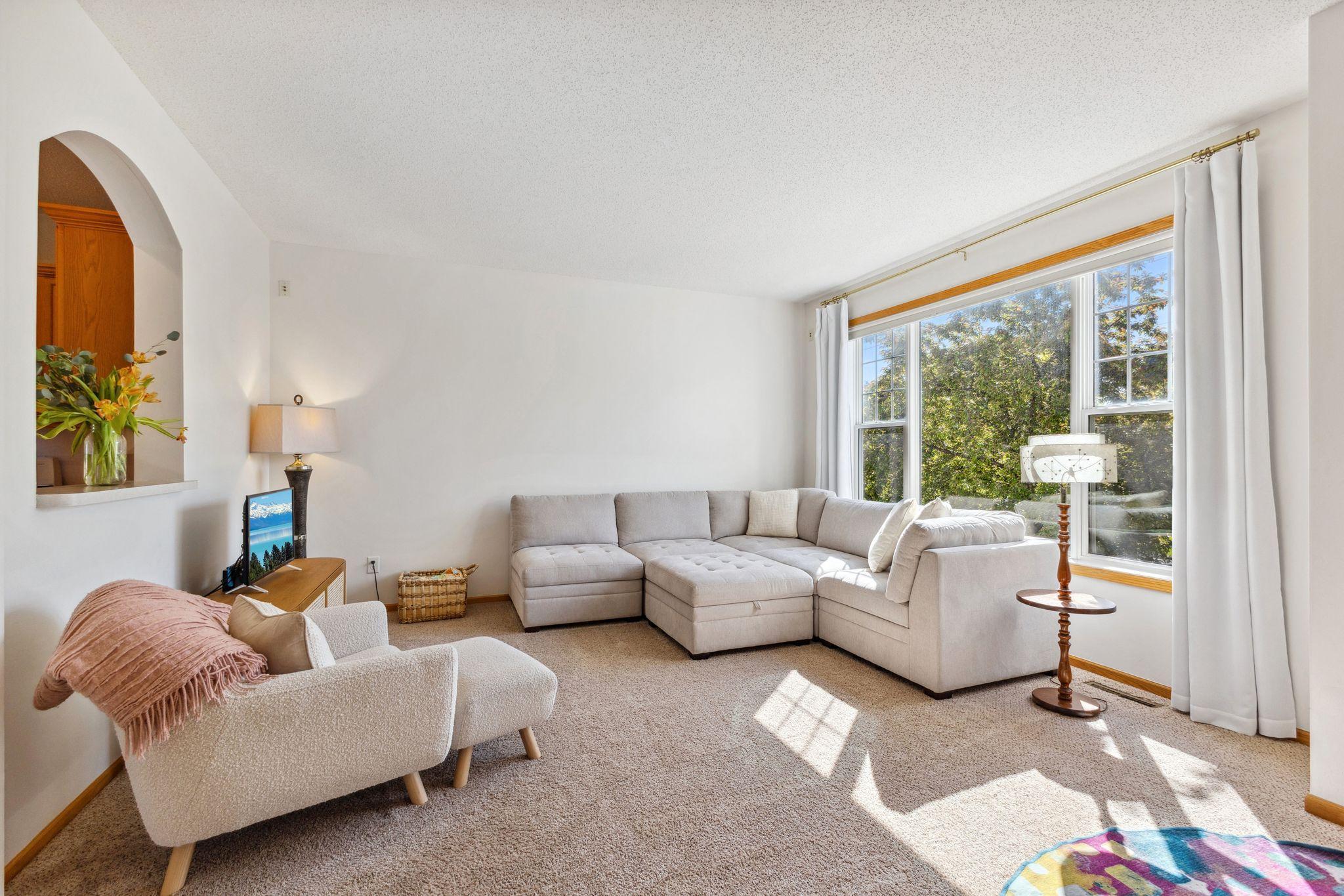 4383 Victor Path 2