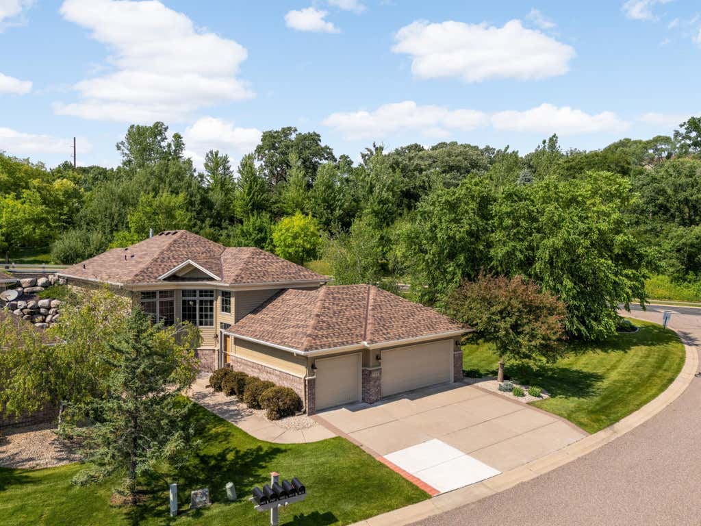 Photo of 4411 Derrymoor Court, Rosemount, MN 55068 (MLS # 7118277)