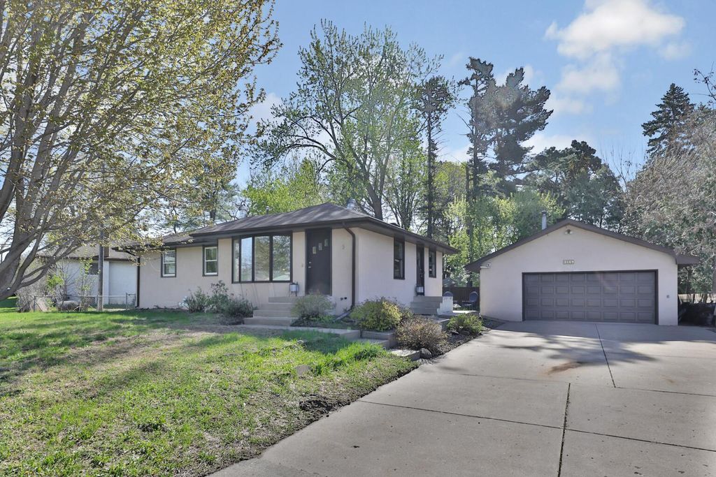 Photo of 2189 Long Lake Road, New Brighton, MN 55112 (MLS # 7057755)