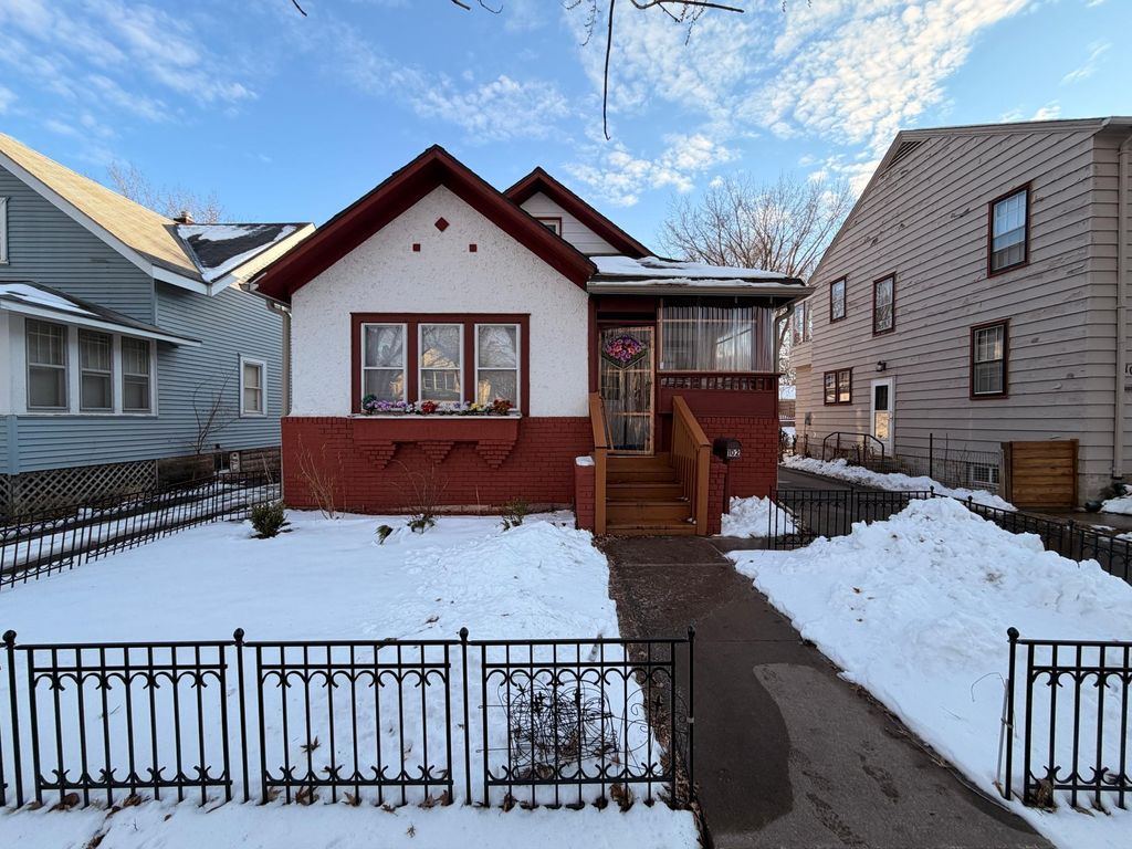 Photo of 102 Geranium Avenue W, Saint Paul, MN 55117 (MLS # 7039669)