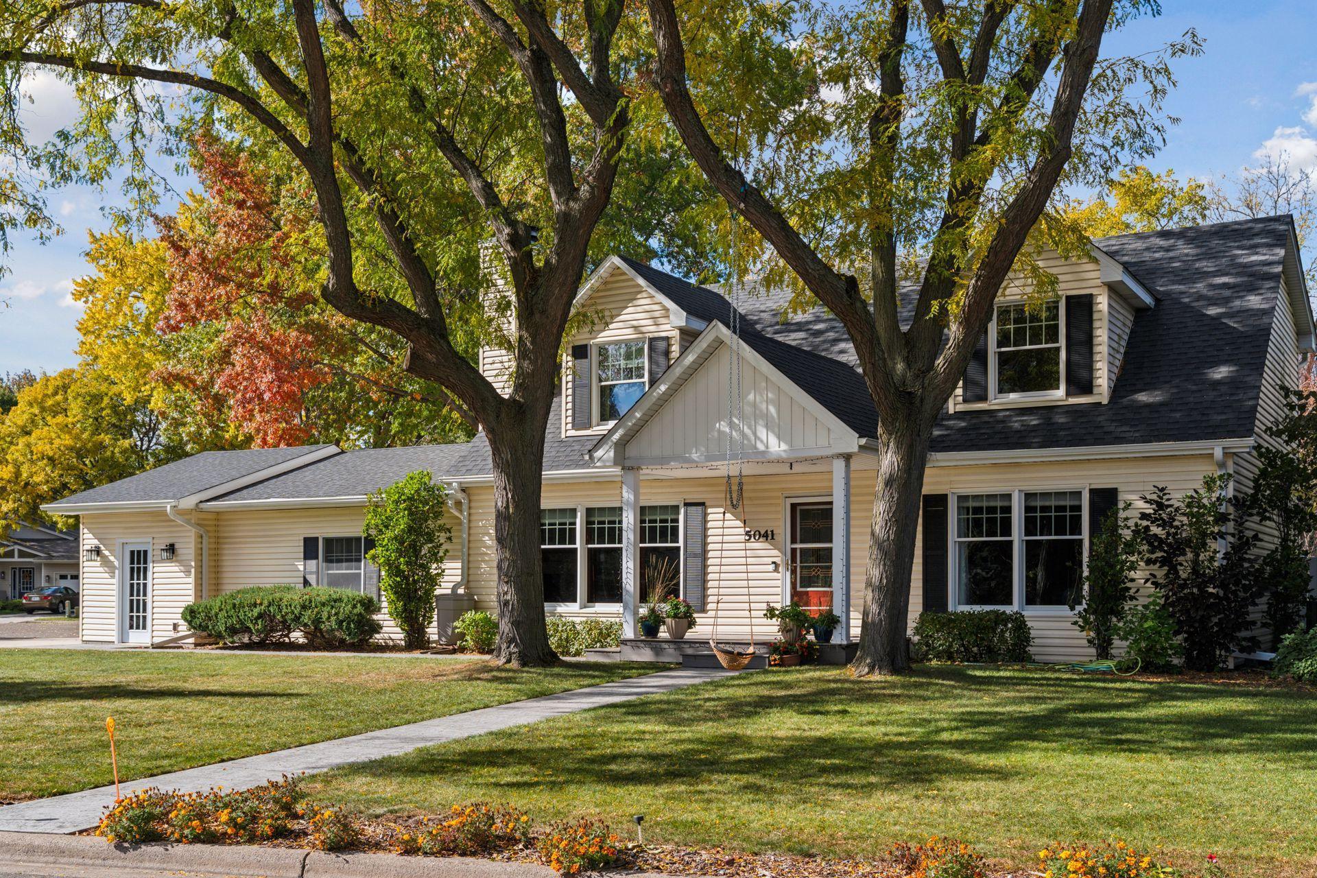 5041 Wood Avenue