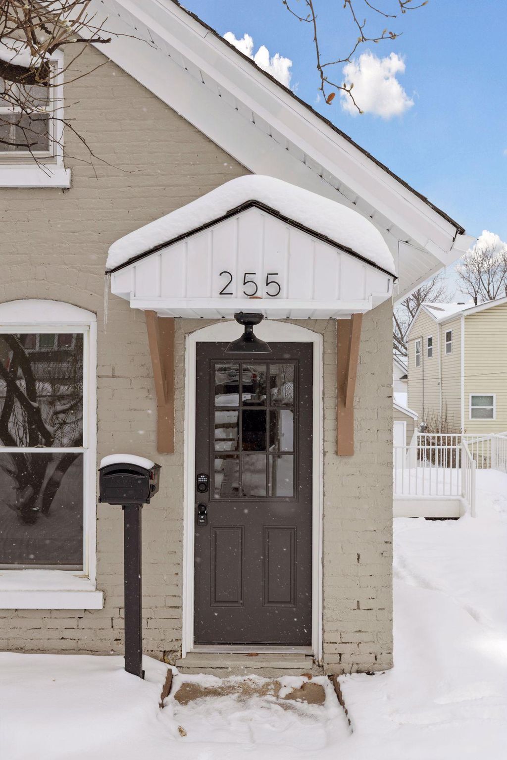 Photo of 255 Curtice Street E, Saint Paul, MN 55107 (MLS # 6824375)