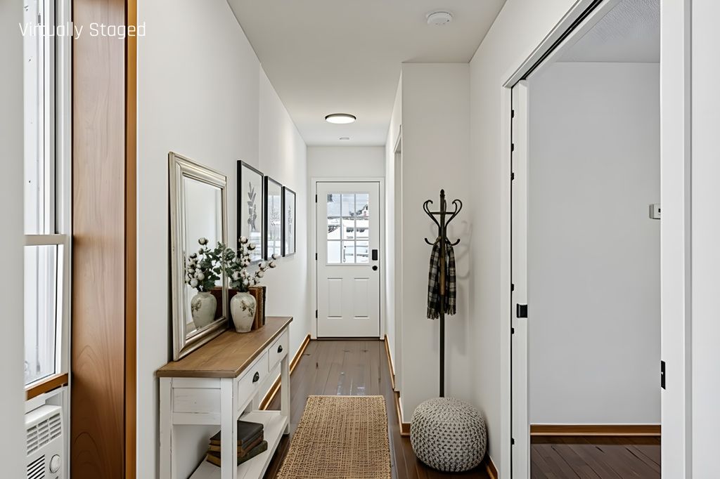 Photo of 255 Curtice Street E, Saint Paul, MN 55107 (MLS # 6824375)