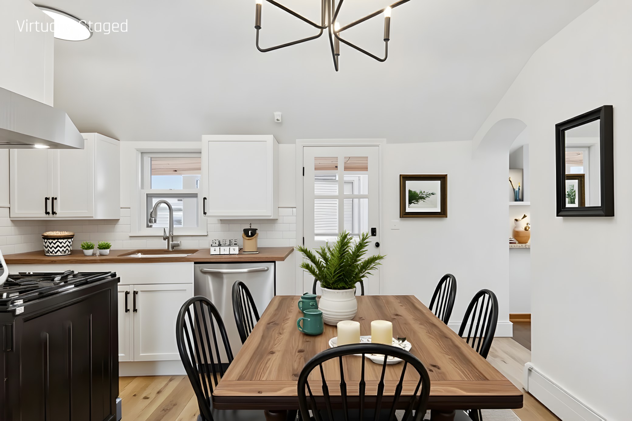 255 Curtice Street E