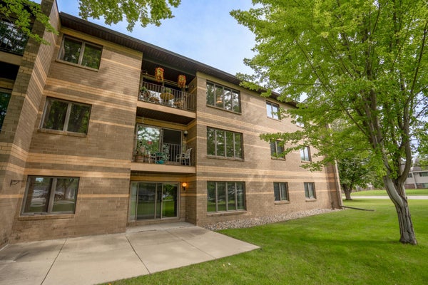 1801 BECKER AVE SE APT 102, WILLMAR, MN 56201 - Image dfedb962aee08e254e253b6e4d8b40b9/1432777936
