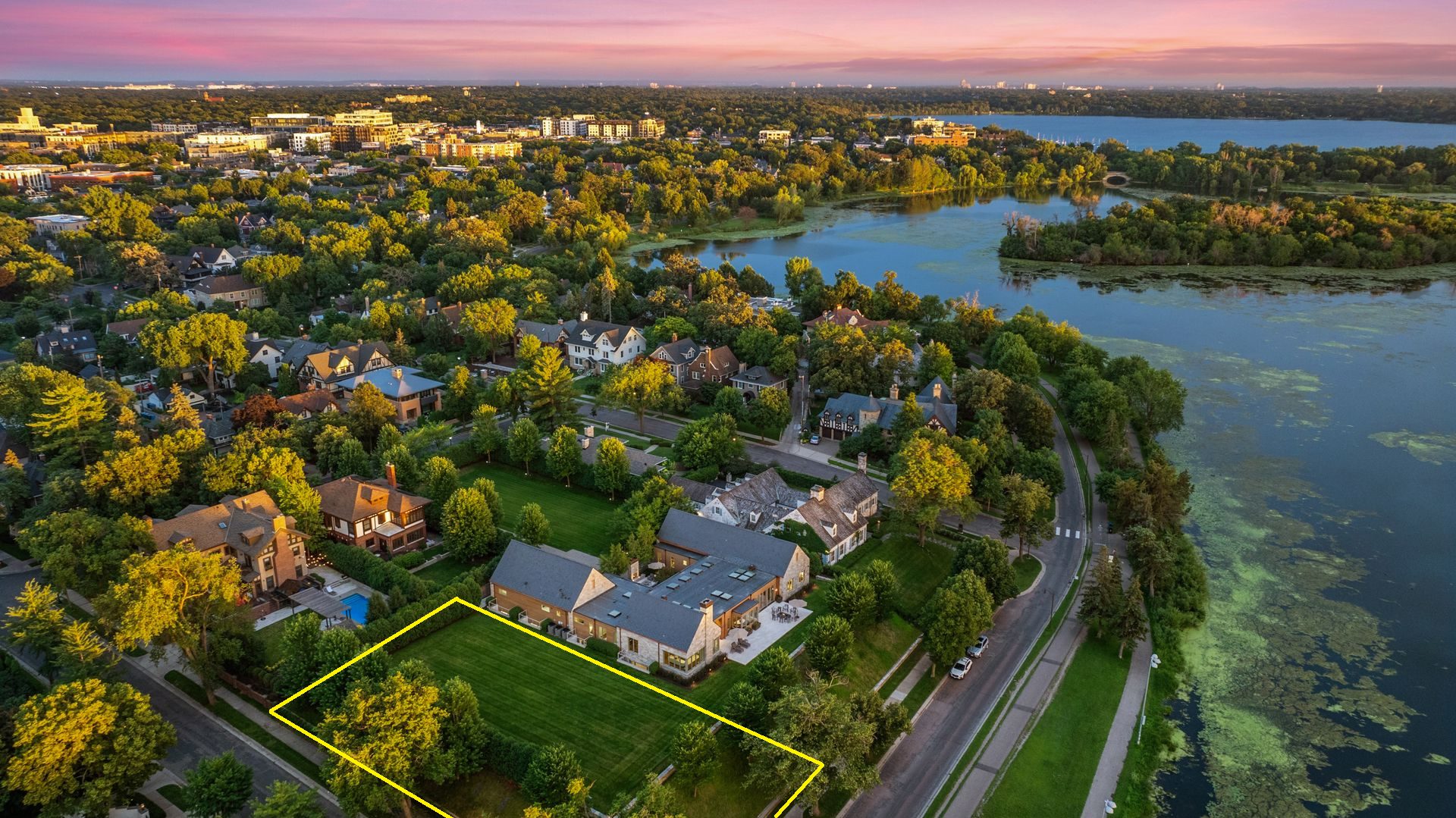 2501 E Lake Of The Isles Parkway