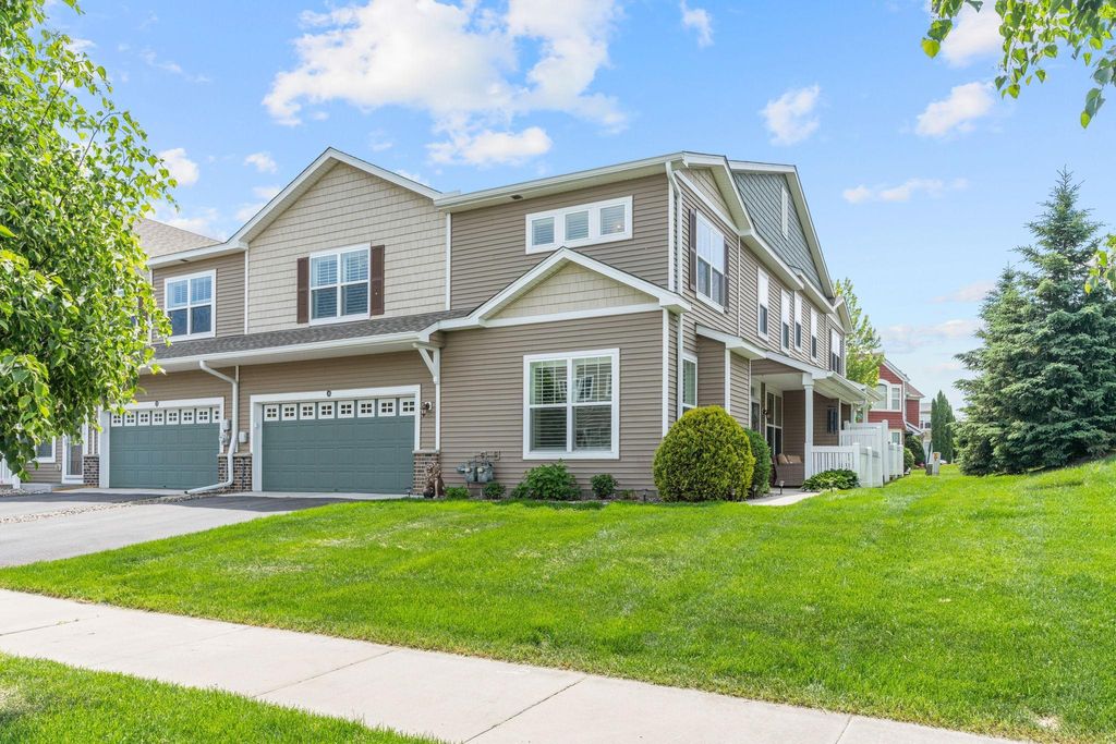 Photo of 9500 Washington Boulevard #4, Chanhassen, MN 55317 (MLS # 7083884)