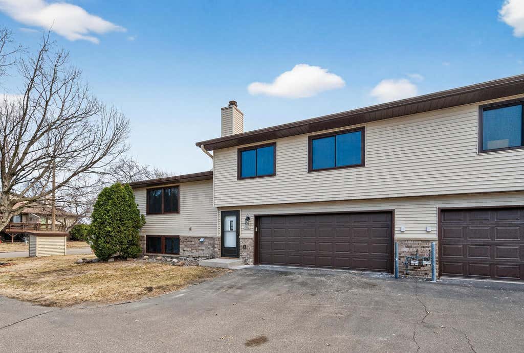 Photo of 5127 84th Court N, Brooklyn Park, MN 55443 (MLS # 7118550)