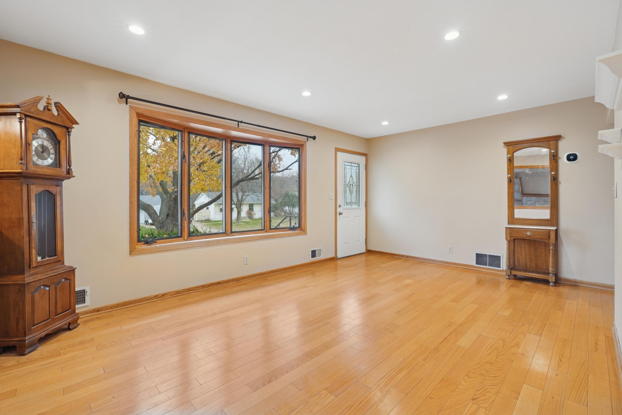 6249 Oak Knoll Drive