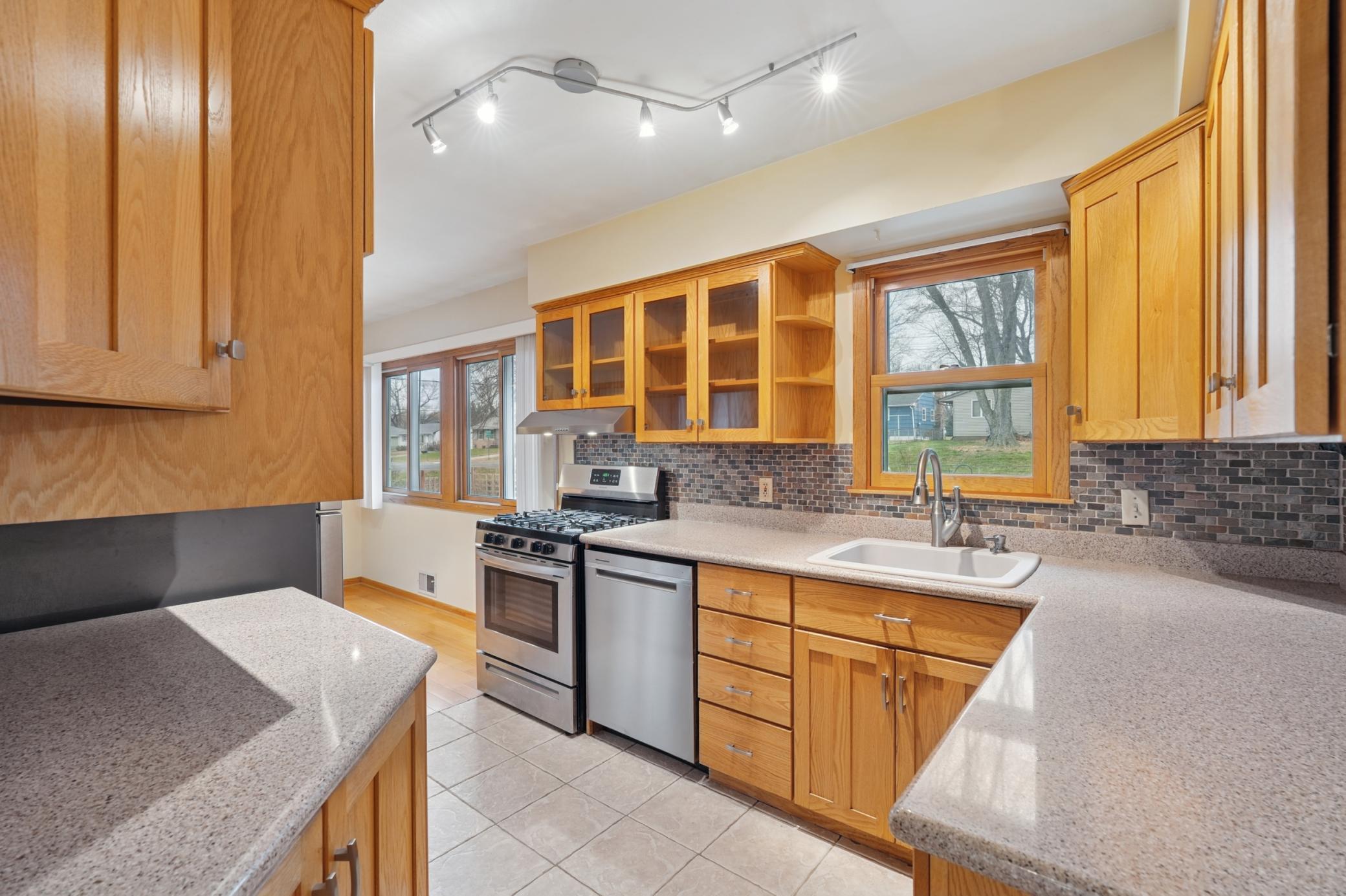 6249 Oak Knoll Drive