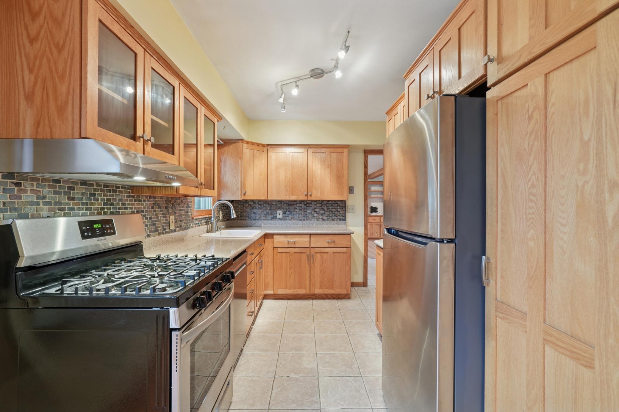 6249 Oak Knoll Drive