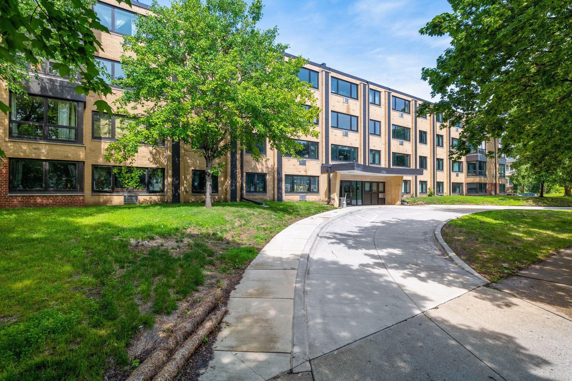 2500 Blaisdell Avenue 306