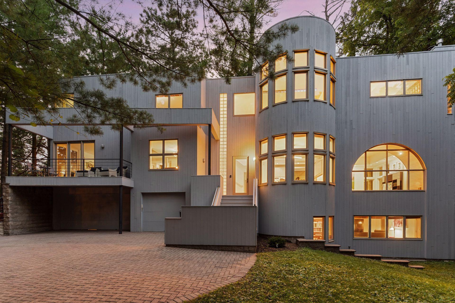 210 Sunnyridge Circle