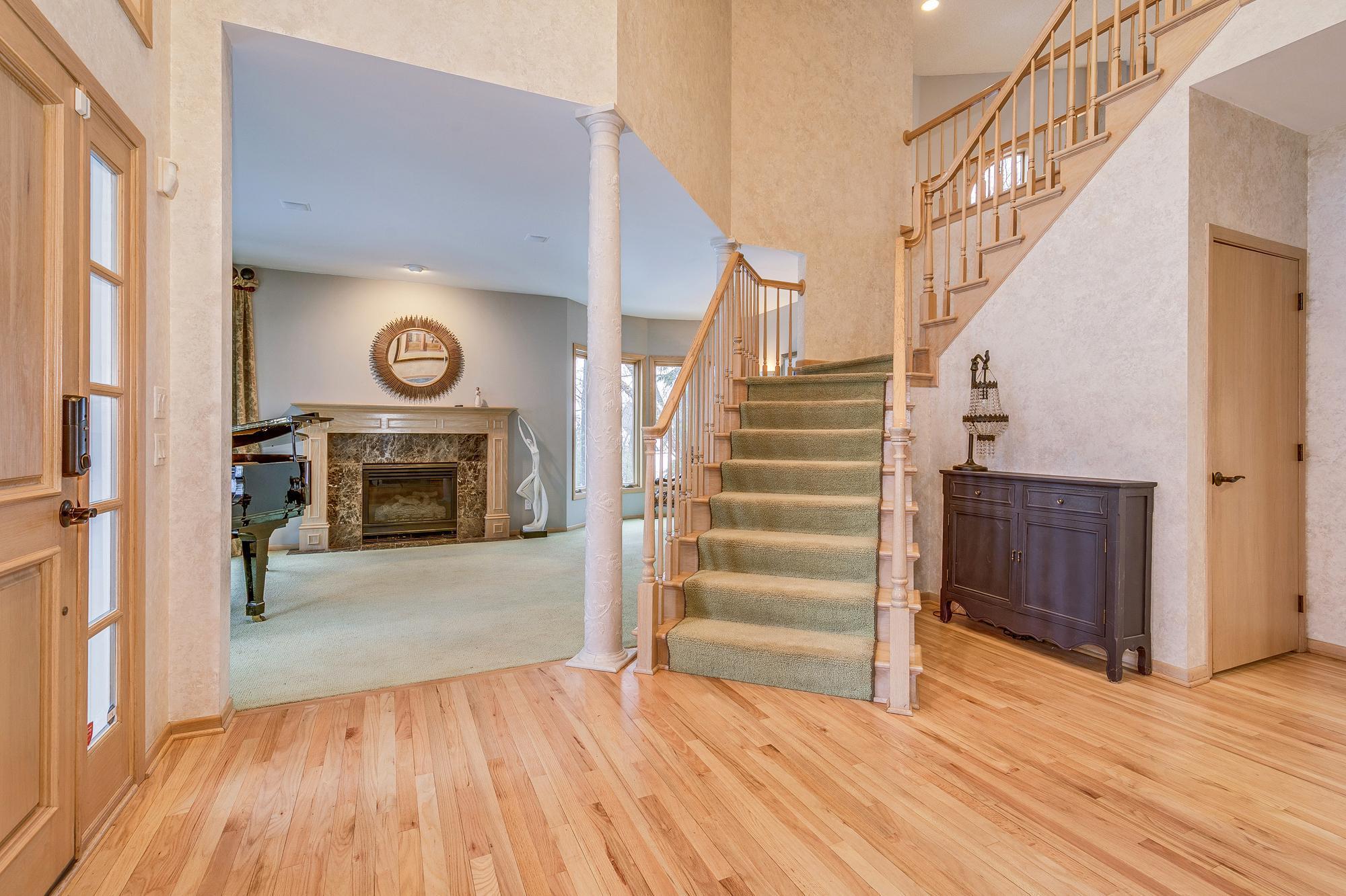 11338 Hawk High Court