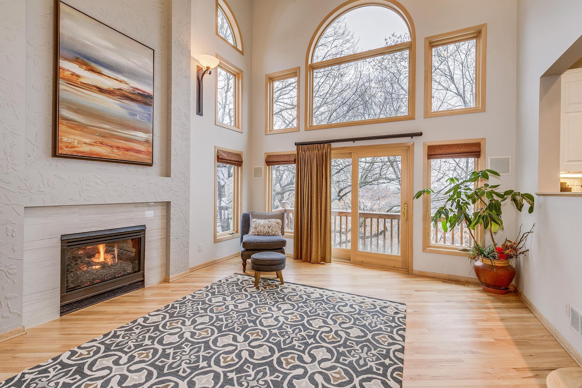11338 Hawk High Court