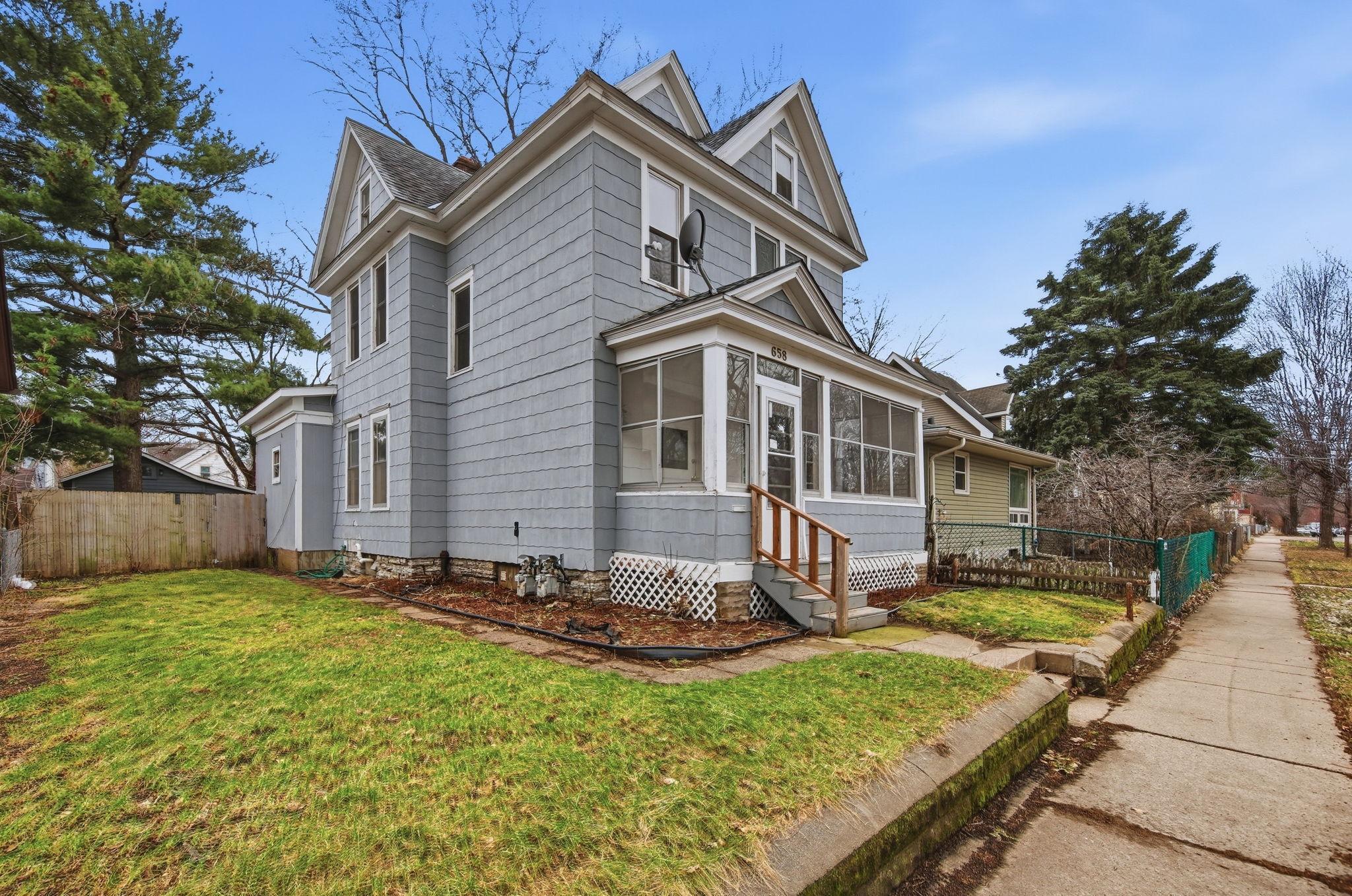 658 Edmund Avenue