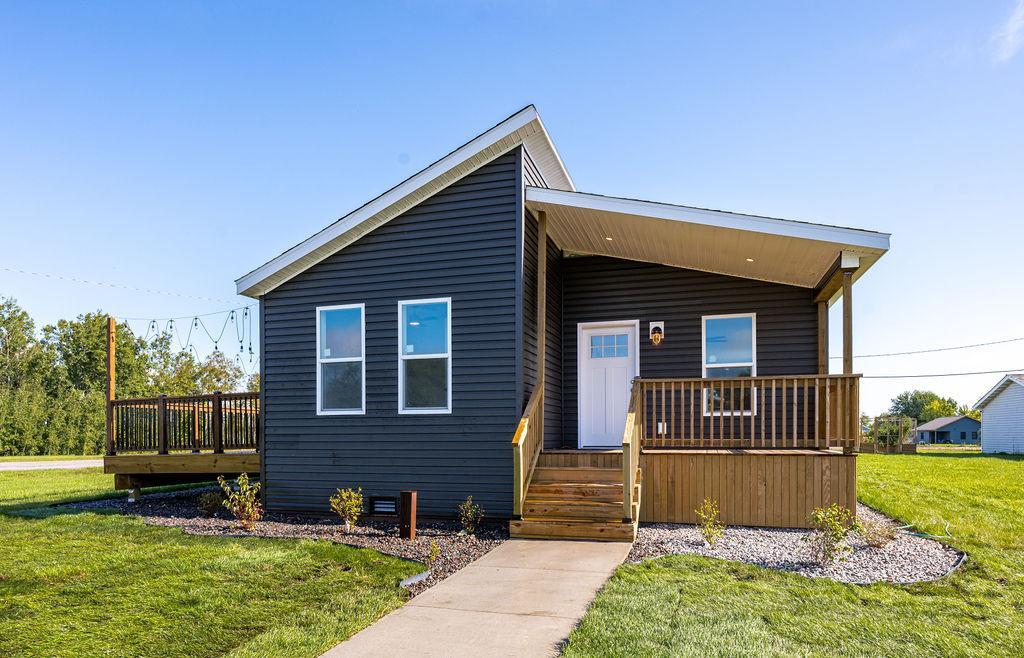 Photo of 1801 E 10th Street, Superior, WI 54880 (MLS # 7146525)