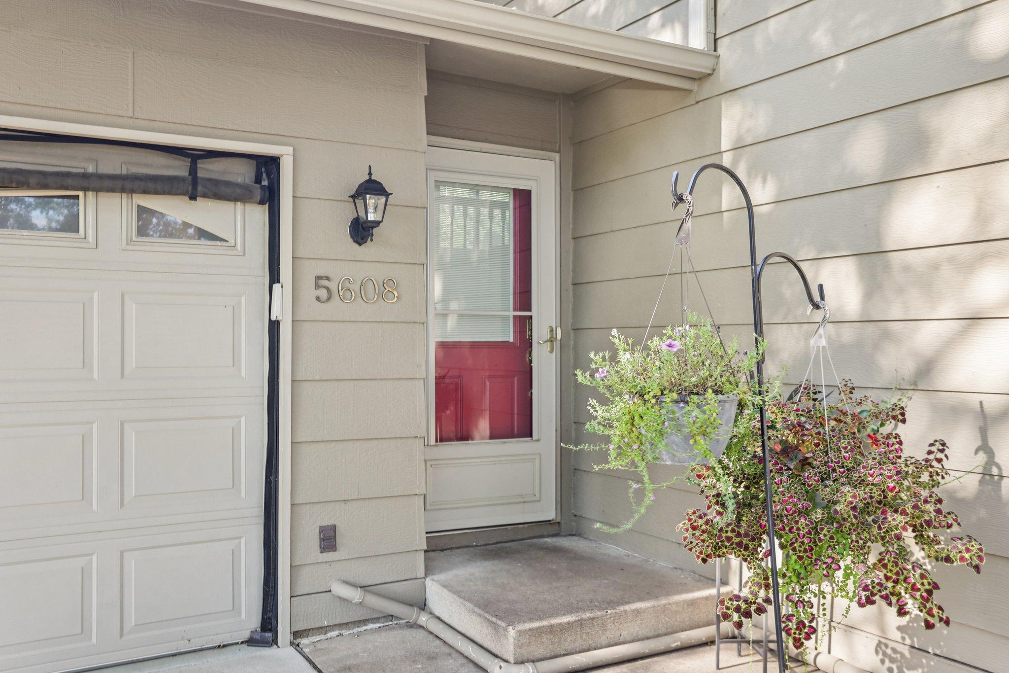 5608 W 136th Street