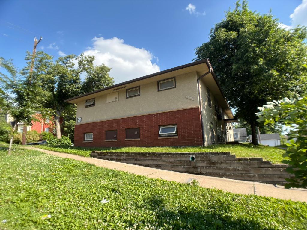 Photo of 330 Magnolia Avenue E, Saint Paul, MN 55130 (MLS # 7151047)