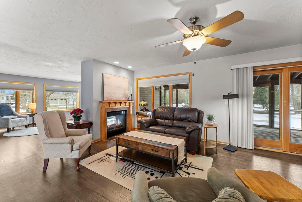 Photo of 2201 16th Avenue SW, Austin, MN 55912 (MLS # 7017710)