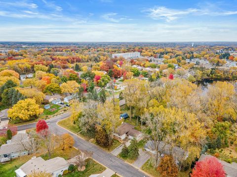 2442 Galtier Street Roseville MN 55113