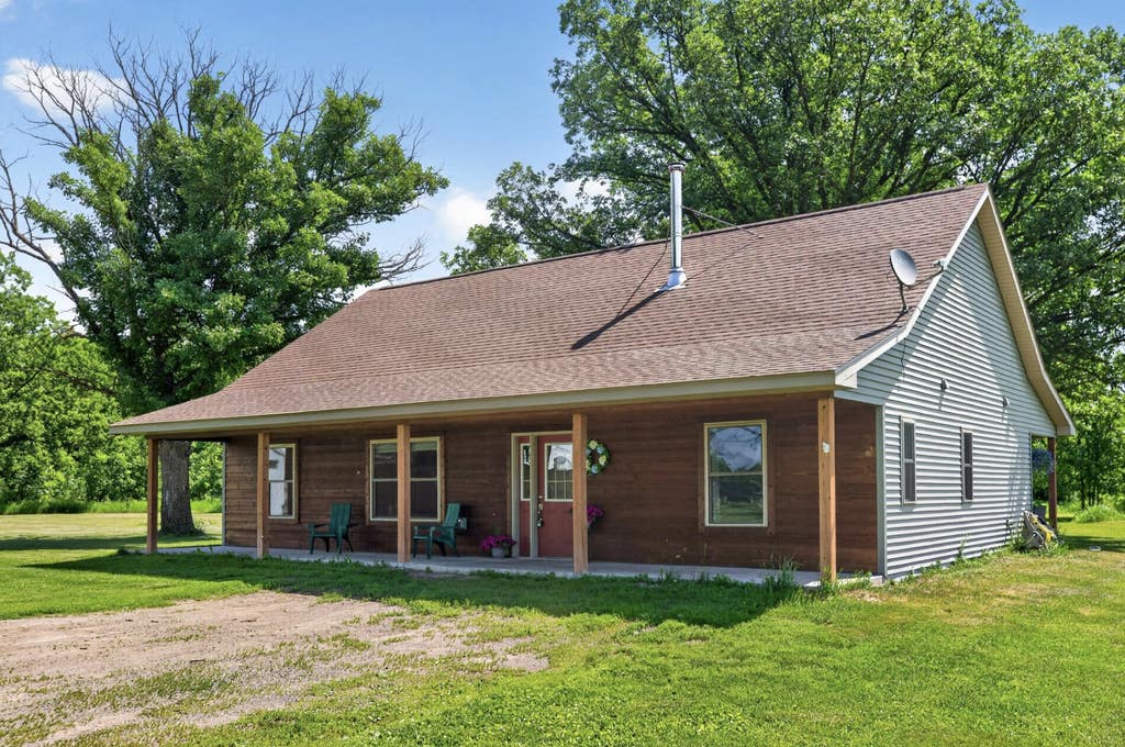 Photo of 10366 80th Avenue, Milaca, MN 56353 (MLS # 7080852)