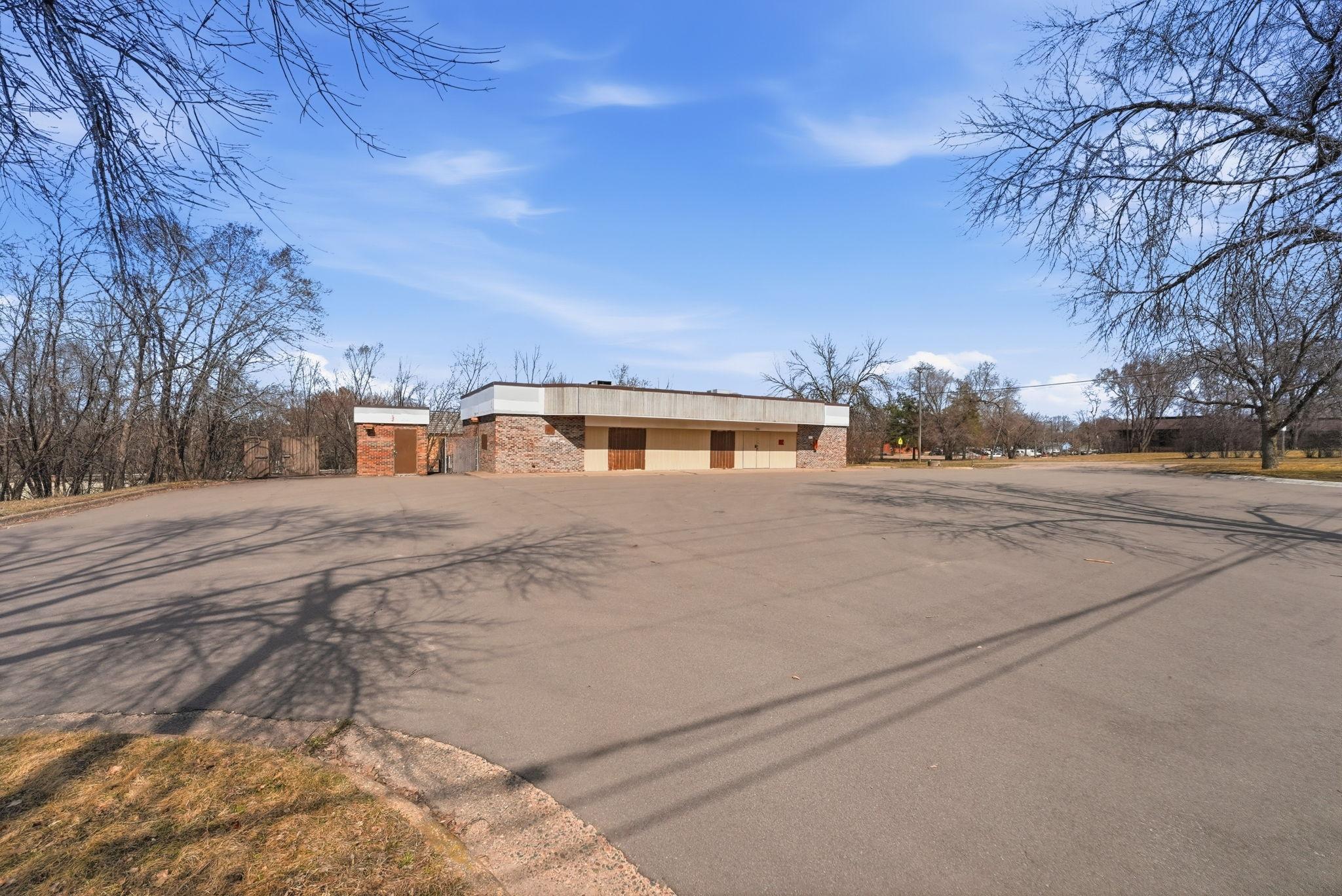 2491 County Road E E