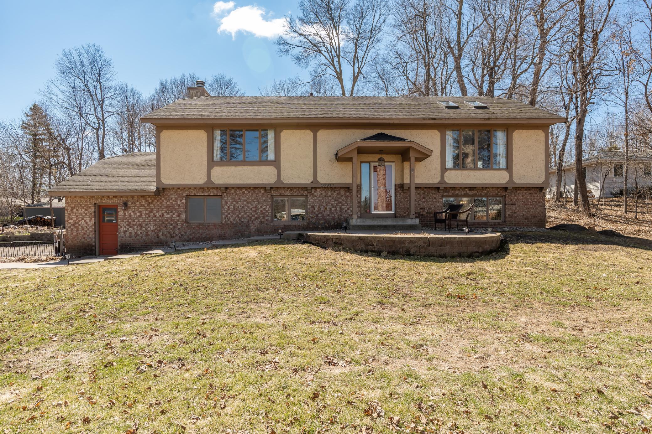 16917 Lake Street Extension