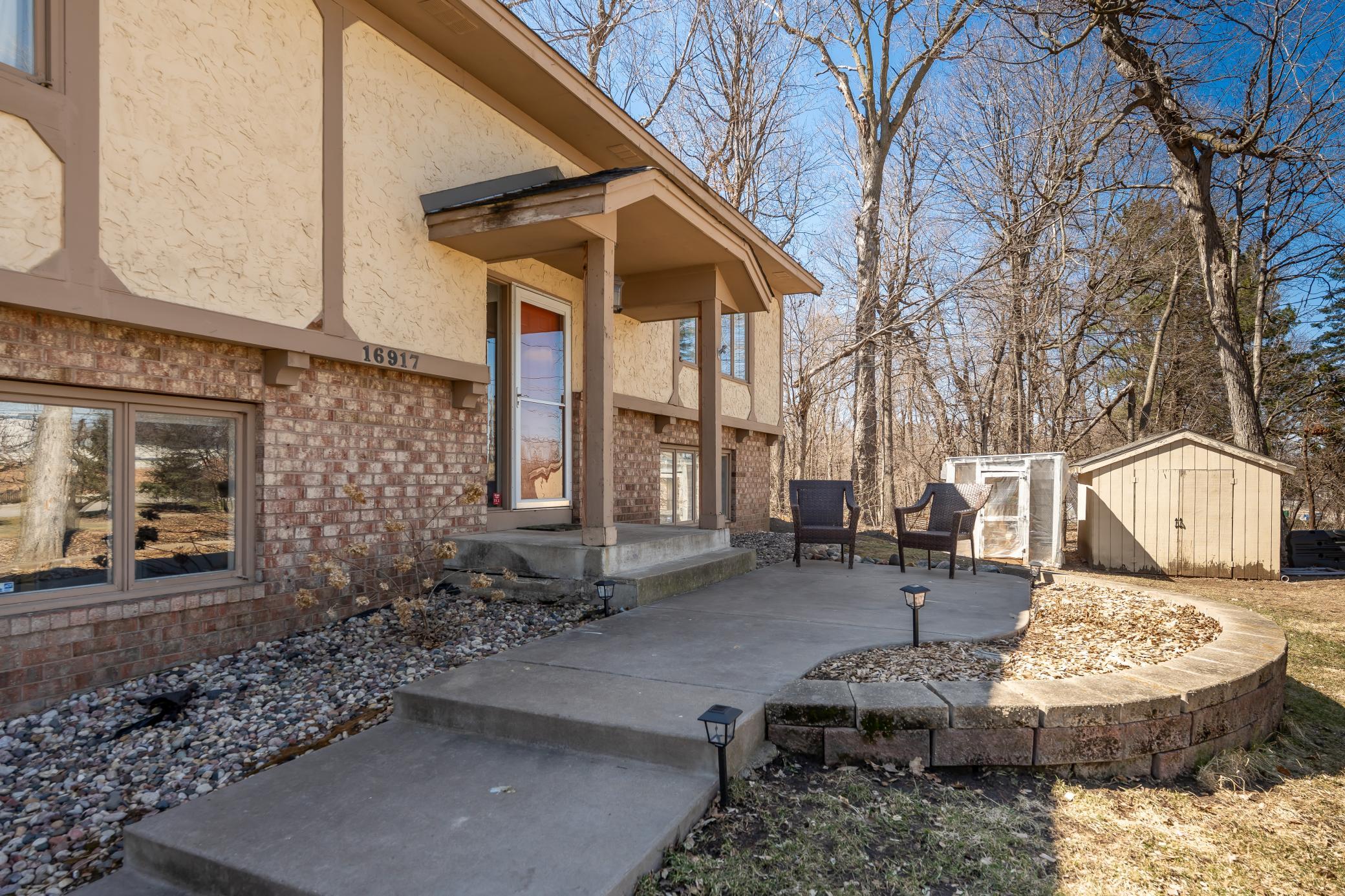 16917 Lake Street Extension