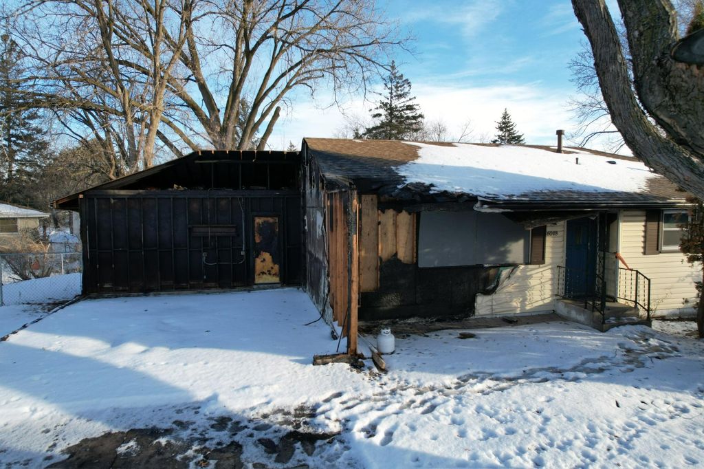 Photo of 6048 Allen Circle, New Hope, MN 55428 (MLS # 7001579)