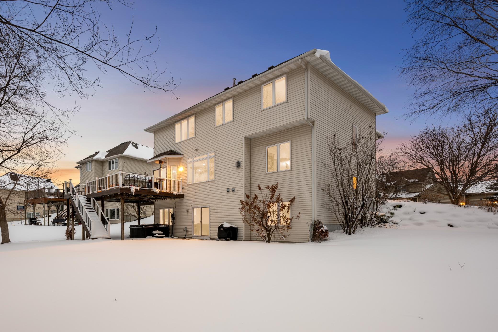 3055 Knollridge Drive NW