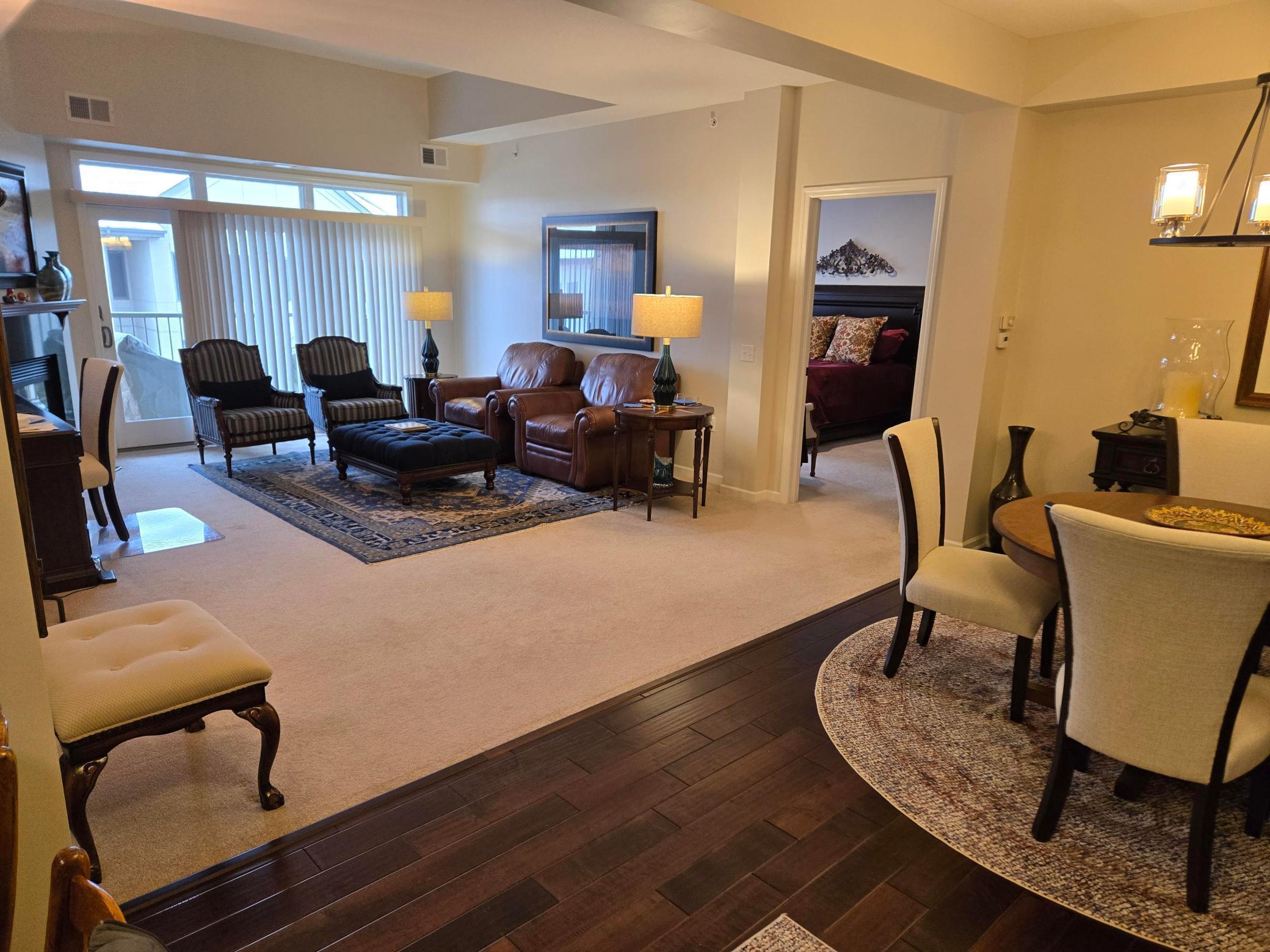 5250 Grandview Square 2406