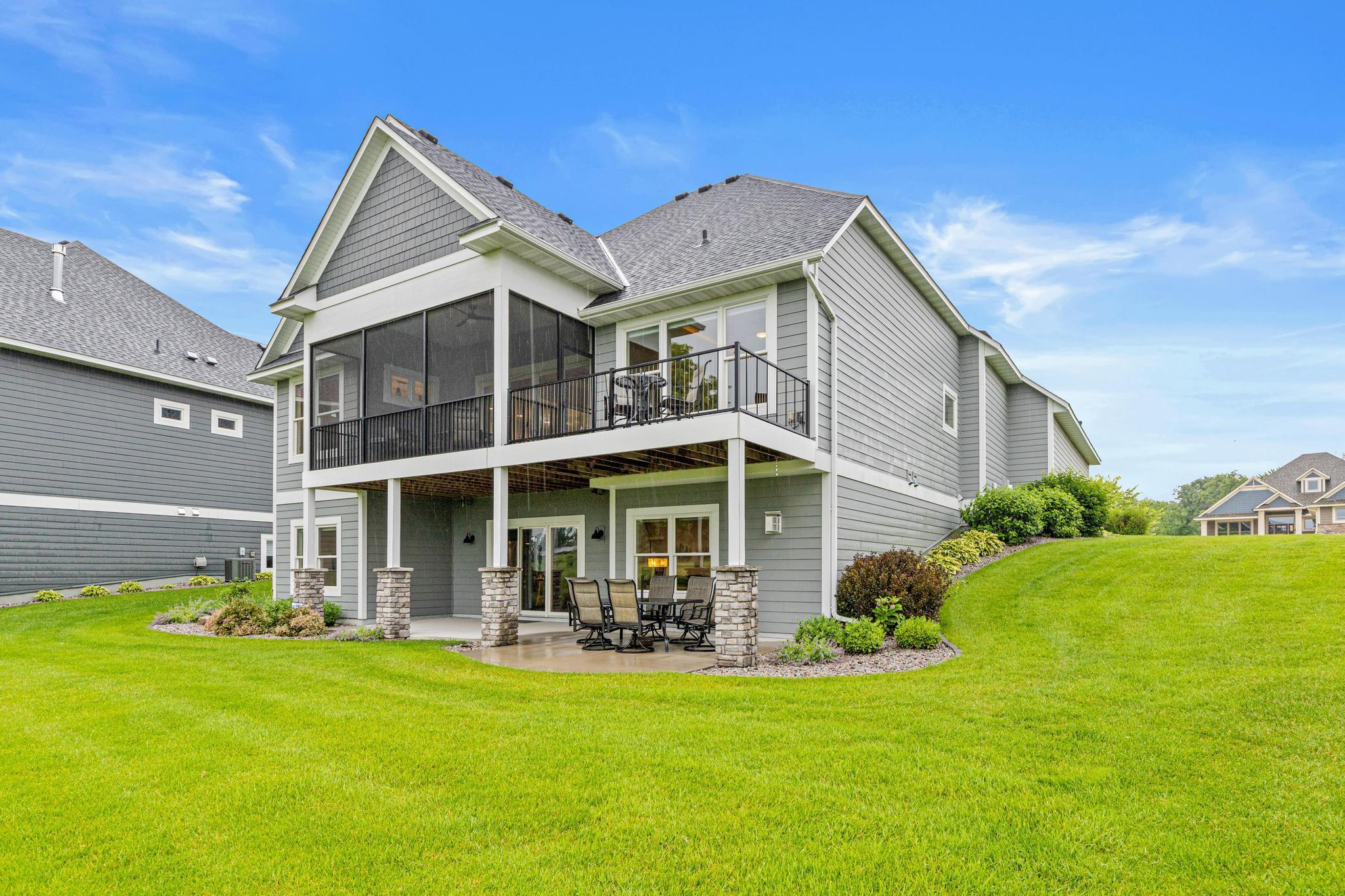 1920 Annika Drive N