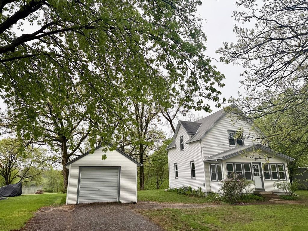 Photo of 1003 Lindbergh Drive S, Little Falls, MN 56345 (MLS # 7075990)
