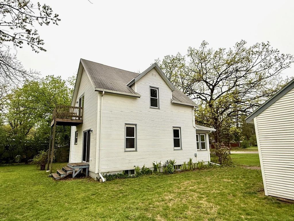 Photo of 1003 Lindbergh Drive S, Little Falls, MN 56345 (MLS # 7075990)