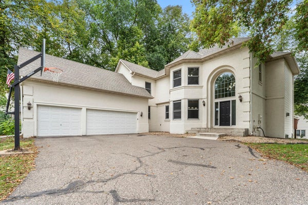 8915 UMBRIA PL N, MAPLE GROVE, MN 55311 - Image e0df6c51b9305b27cf681ea759a8aad8/1283222402
