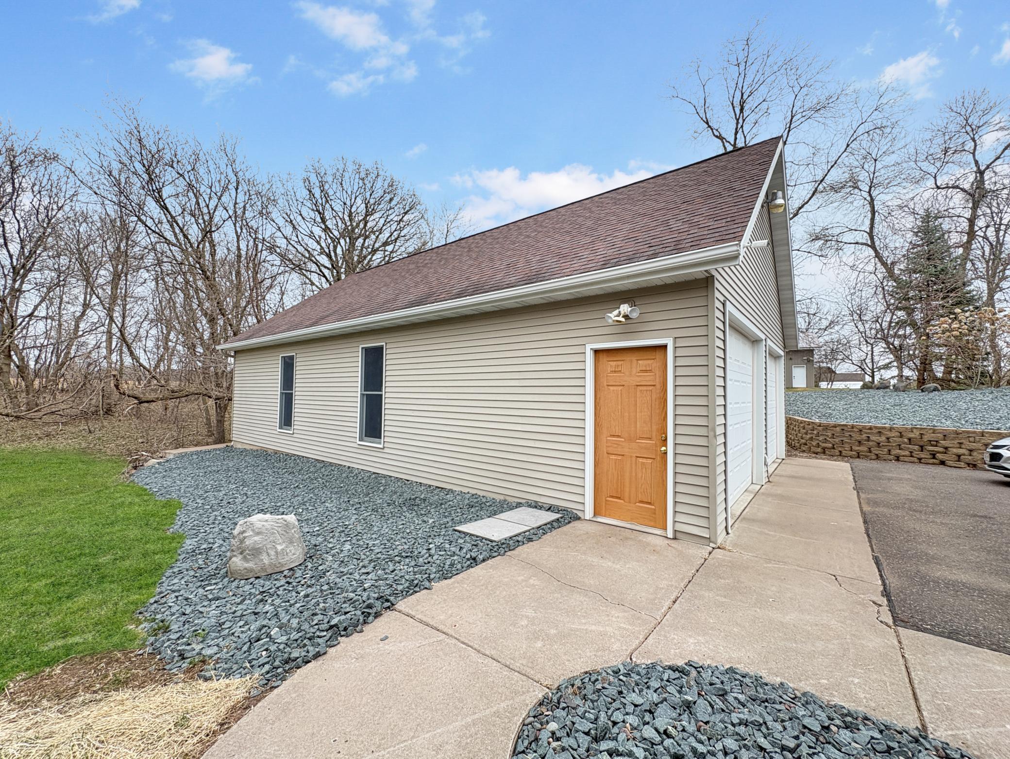 402 Rock Ridge Trail