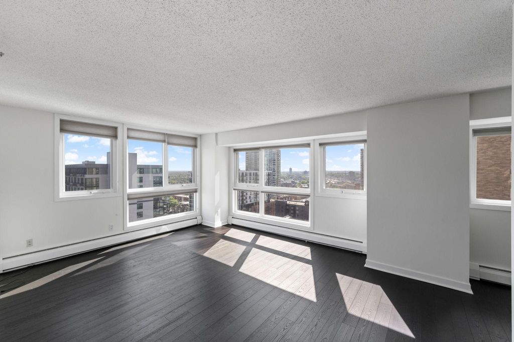 Photo of 433 S 7th Street #1814, Minneapolis, MN 55415 (MLS # 7003672)