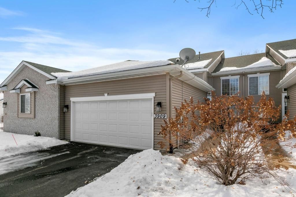 Photo of 3909 93rd Avenue N, Brooklyn Park, MN 55443 (MLS # 6823556)